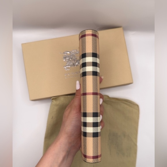NEW BURBERRY HARRIS LONG WALLET CHECK PATTERN PRINT - Picture 9 of 9